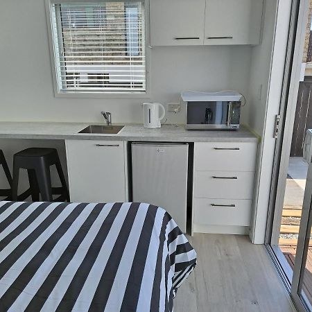 Hotel Pod Bach On Tweed Tauranga Exterior foto