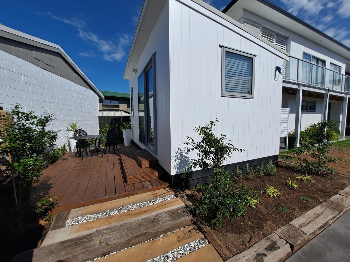 Hotel Pod Bach On Tweed Tauranga Exterior foto